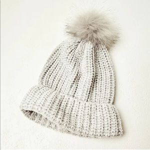 Jules Kae Pom beanie